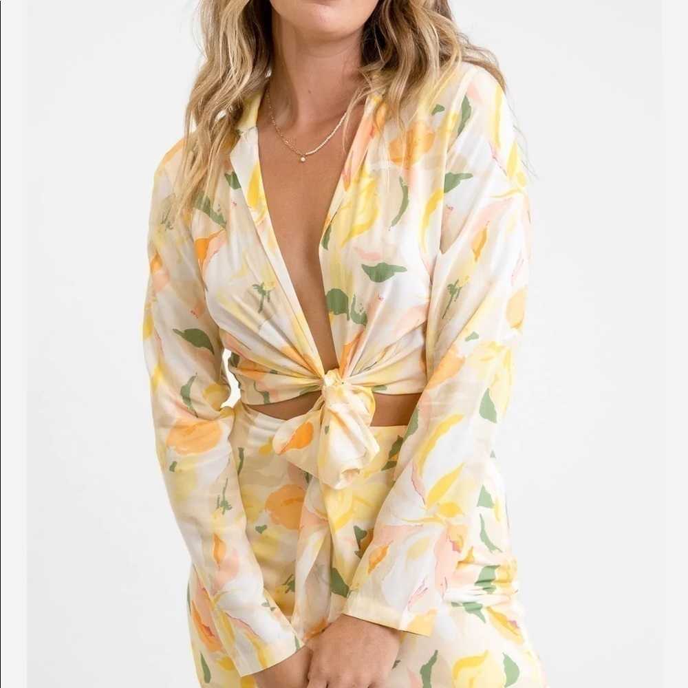 RHYTHM Ivy Long Sleeve Tie Front Crop Top Floral Citrus NWT XL